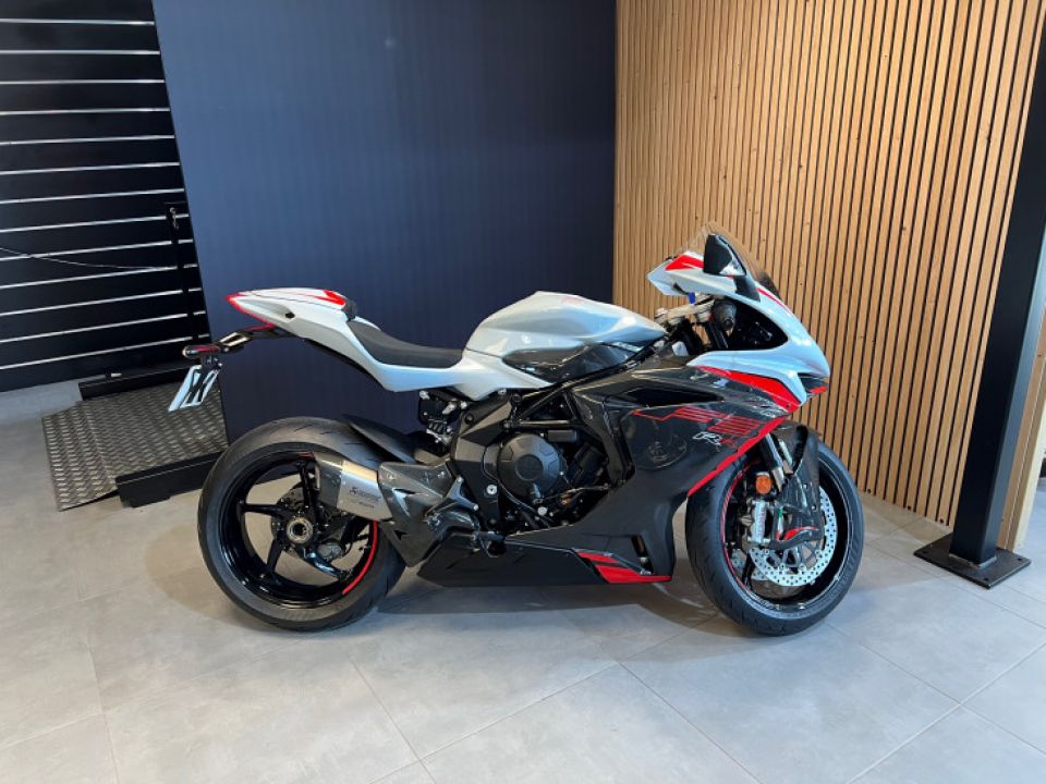 MV AGUSTA F3 800 4