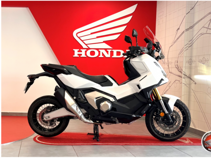 HONDA X-ADV 750 4