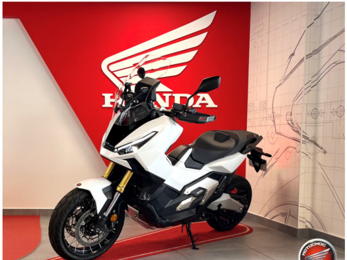 HONDA X-ADV 750 4