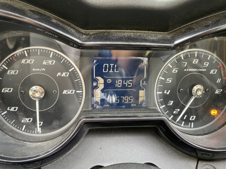 YAMAHA X-MAX 125 TECH MAX ABS 4