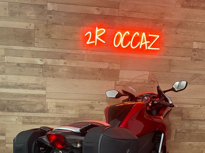 HONDA VFR 1200 F 4