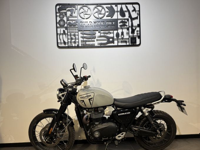 TRIUMPH SCRAMBLER 1200 4