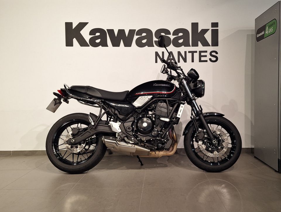 KAWASAKI Z 650 RS 4