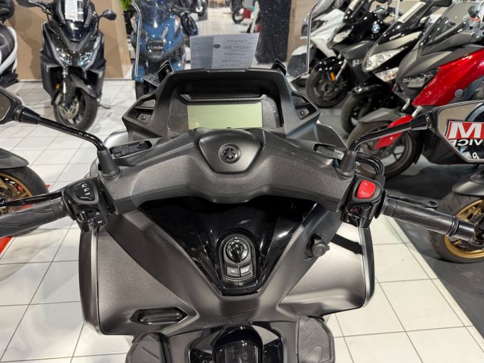 YAMAHA TRICITY 300 4