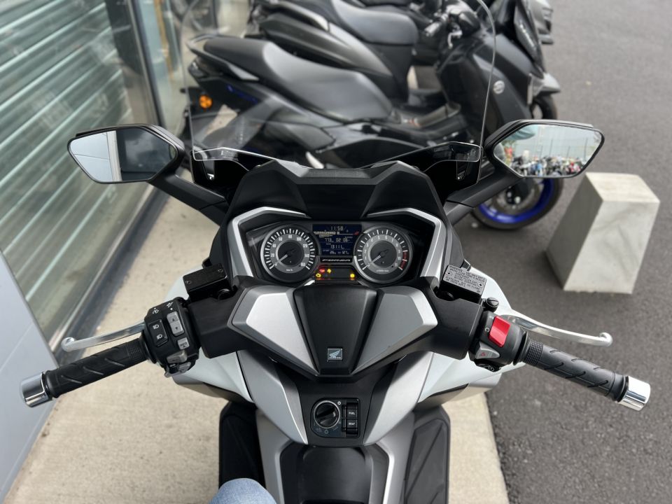 HONDA NSS FORZA 300 4