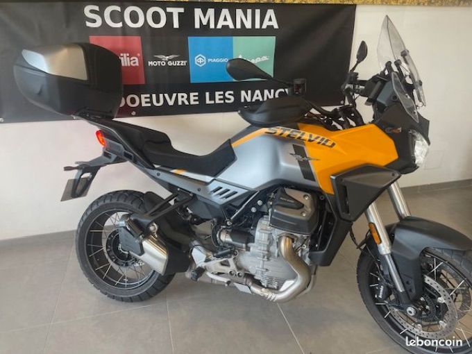 MOTO GUZZI STELVIO 4