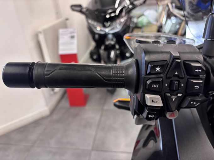 HONDA NT 1100 DCT 4
