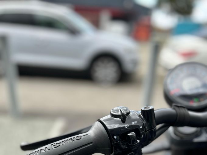 ROYAL ENFIELD SHOTGUN 650 4