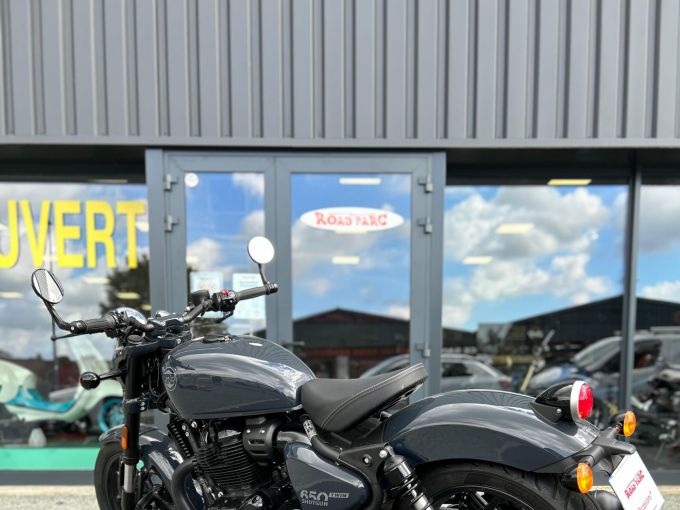 ROYAL ENFIELD SHOTGUN 650 4