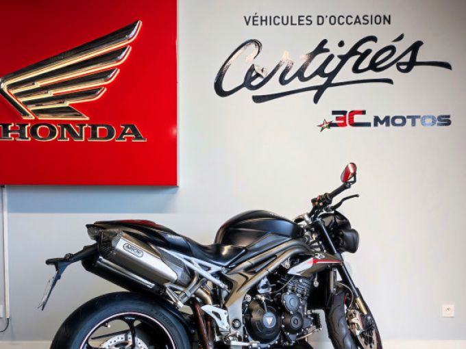 TRIUMPH SPEED TRIPLE 1050 4
