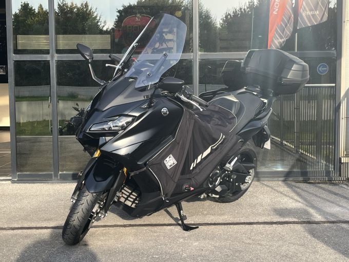 YAMAHA XP T-MAX 560 TECH MAX 4