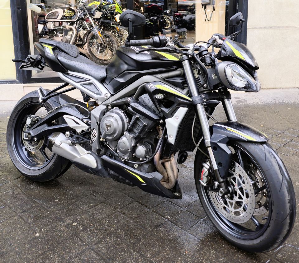 TRIUMPH STREET TRIPLE 765 RS 4