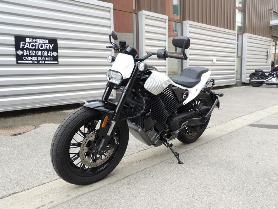 LIVEWIRE S2 DEL MAR 4