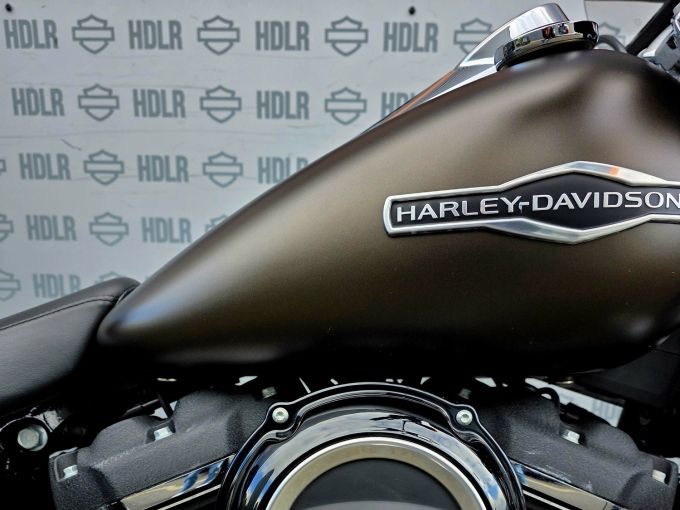 HARLEY-DAVIDSON SOFTAIL SPORT GLIDE 1745 4