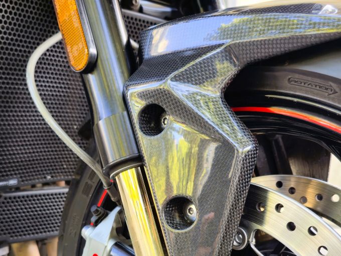 TRIUMPH SPEED TRIPLE 1050 RS 4