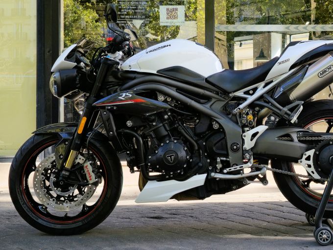 TRIUMPH SPEED TRIPLE 1050 RS 4