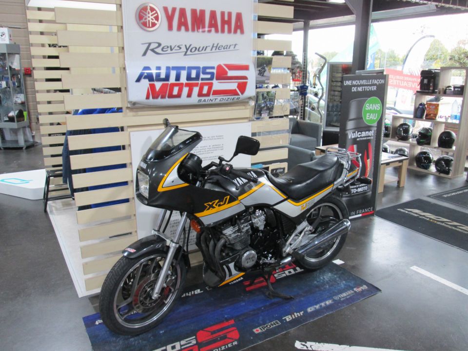 YAMAHA 600 XJ COLLECTOR 4