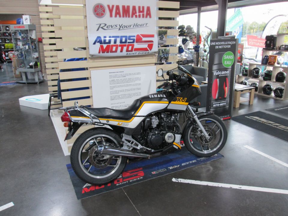 YAMAHA 600 XJ COLLECTOR 4