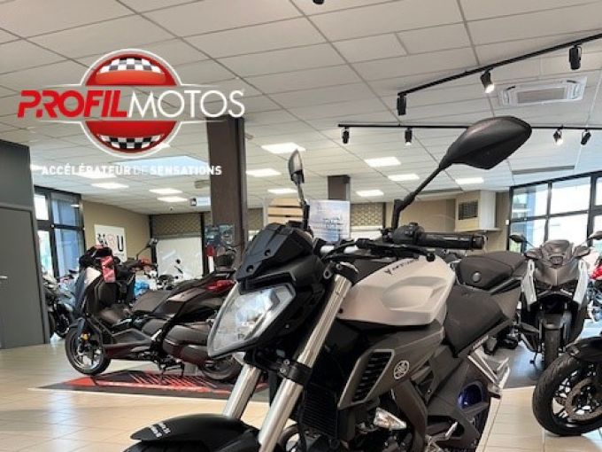 YAMAHA MT-125 4
