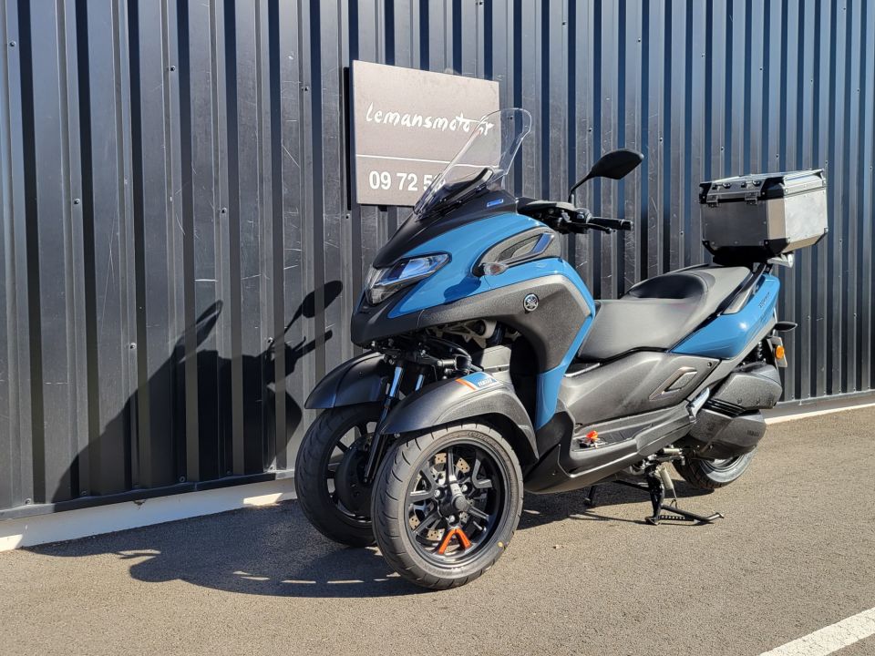 YAMAHA TRICITY 300 4
