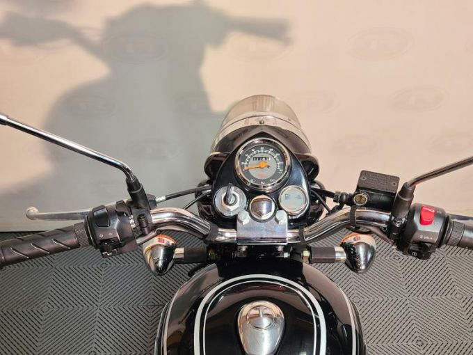 ROYAL ENFIELD BULLET 500 STANDARD 4