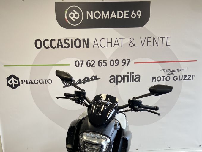 DUCATI DIAVEL CARBON 4
