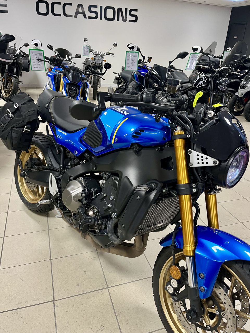 YAMAHA XSR 900 ABS 4