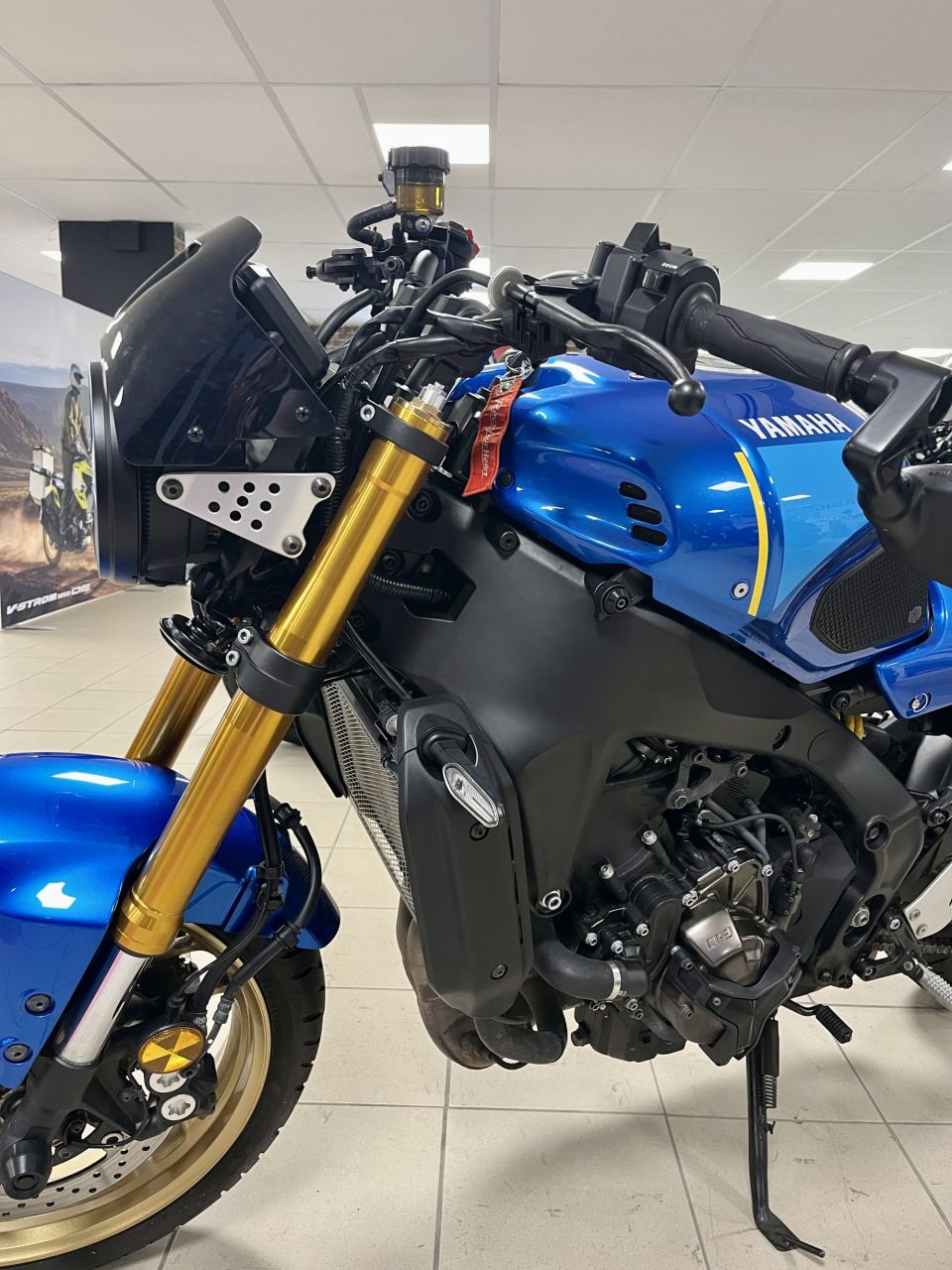 YAMAHA XSR 900 ABS 4