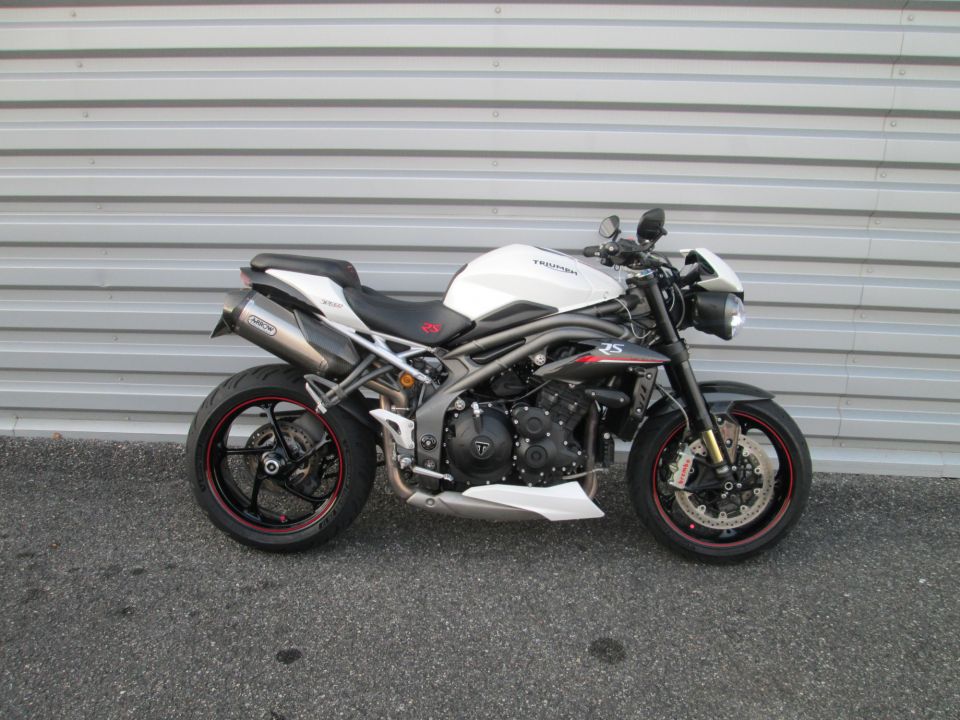 TRIUMPH SPEED TRIPLE 1050 RS 4