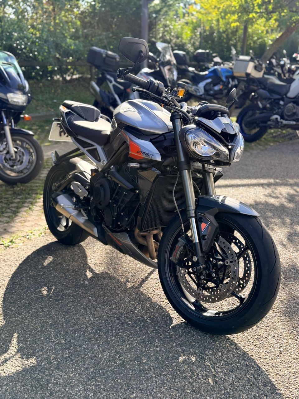 TRIUMPH STREET TRIPLE 765 RS 4