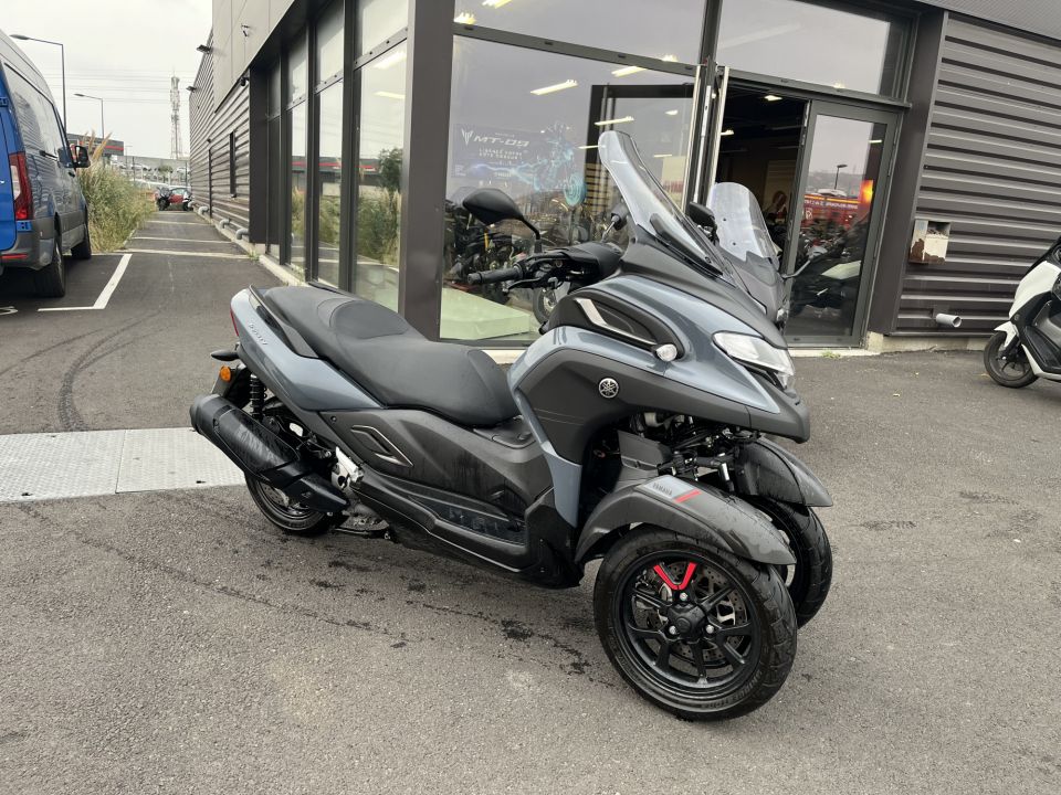YAMAHA TRICITY 300 4