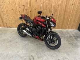 TRIUMPH STREET TRIPLE 765 RS - 2024