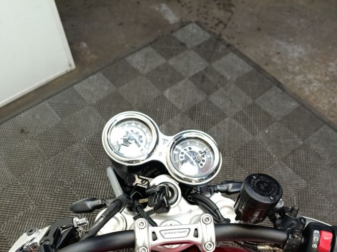TRIUMPH SPEED TWIN 1200 4