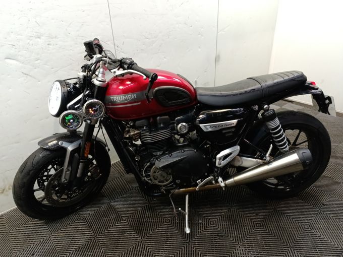 TRIUMPH SPEED TWIN 1200 4