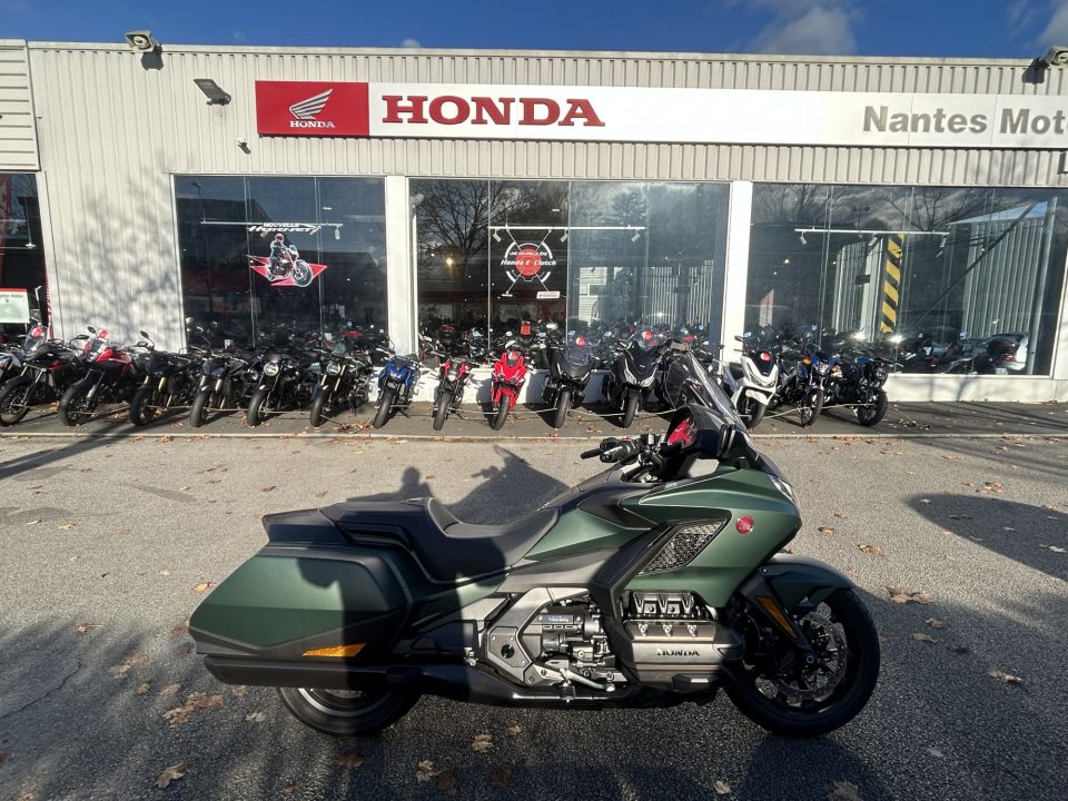 HONDA GL 1800 GOLDWING DCT 4