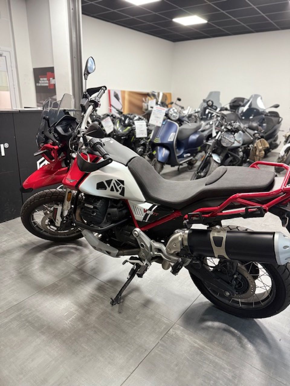 MOTO GUZZI V85 TT 850 4