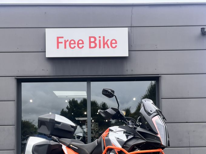 KTM 1290 SUPER ADVENTURE R 4