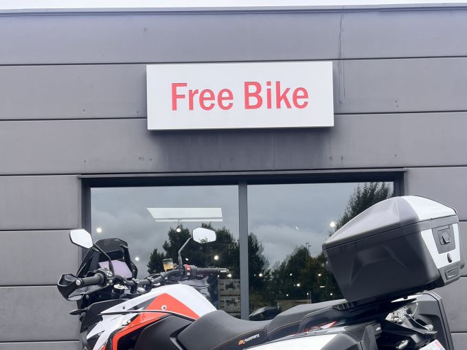 KTM 1290 SUPER ADVENTURE R 4