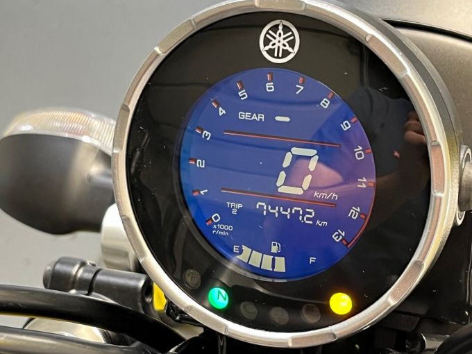 YAMAHA XSR 125 4