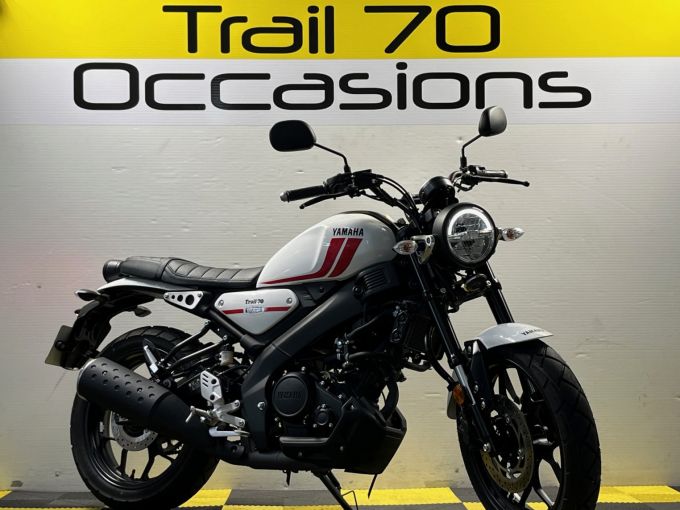 YAMAHA XSR 125 4