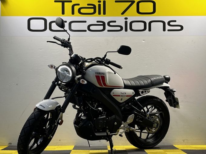YAMAHA XSR 125 4