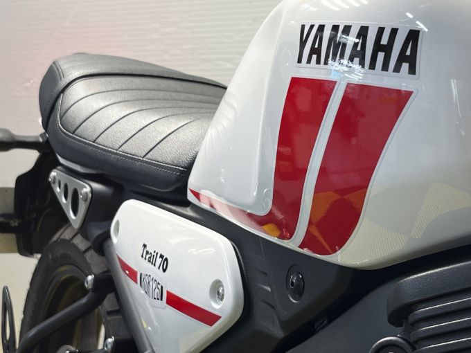 YAMAHA XSR 125 4