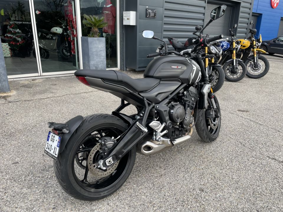 TRIUMPH TRIDENT 660 4
