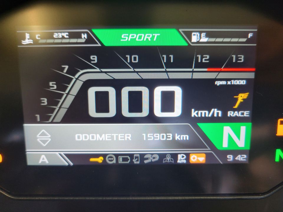 APRILIA TUONO 1100 V4 FACTORY 4