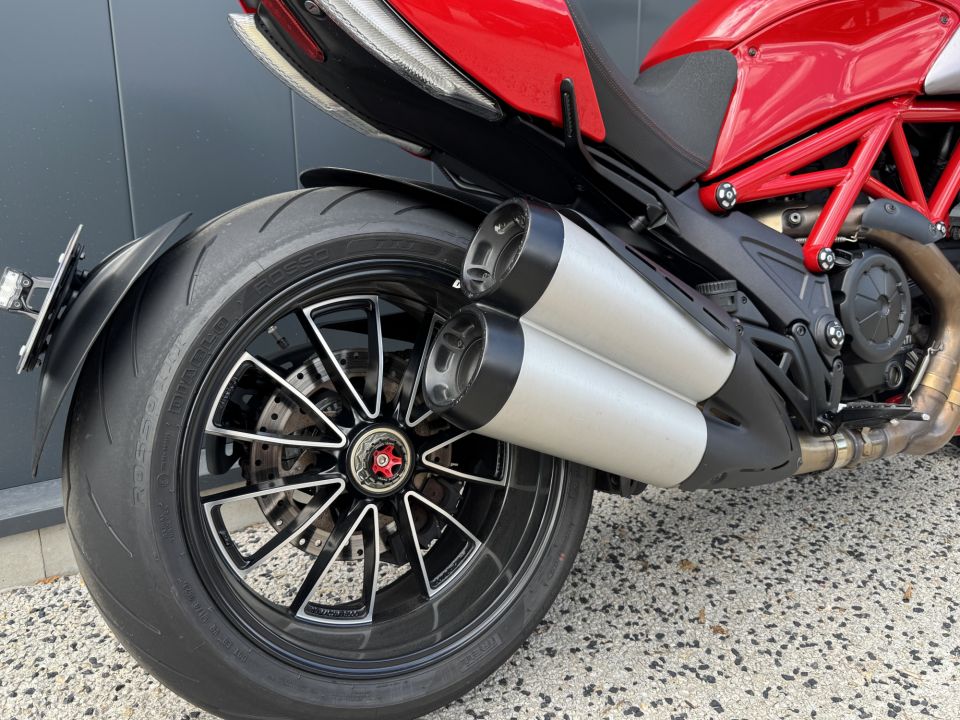 DUCATI DUCATI 1200 DIAVEL 2011 4
