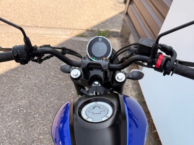 YAMAHA XSR 125 4