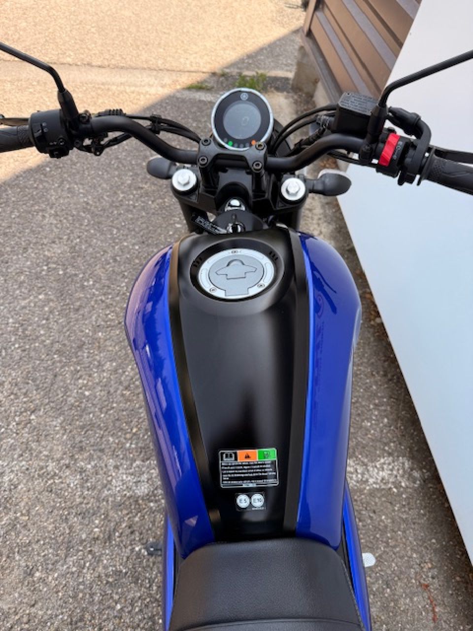 YAMAHA XSR 125 4