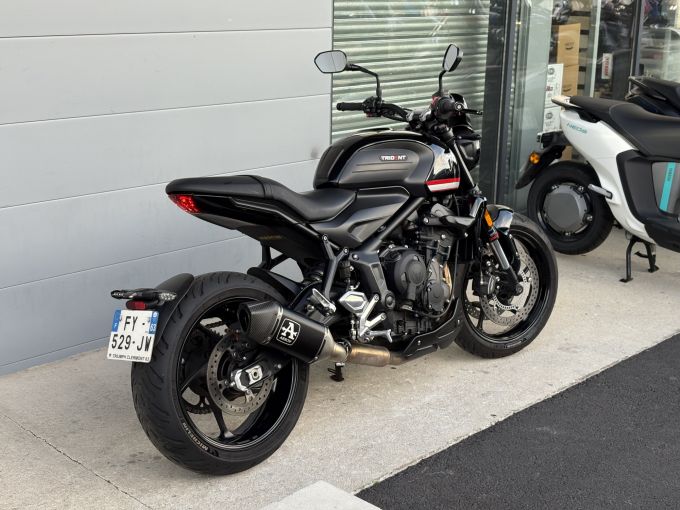 TRIUMPH TRIDENT 660 4