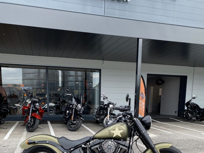 HARLEY-DAVIDSON SOFTAIL SLIM 1800 S 4