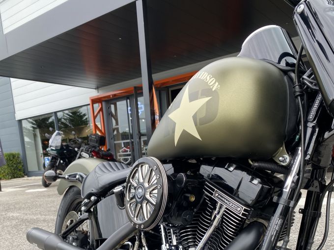 HARLEY-DAVIDSON SOFTAIL SLIM 1800 S 4